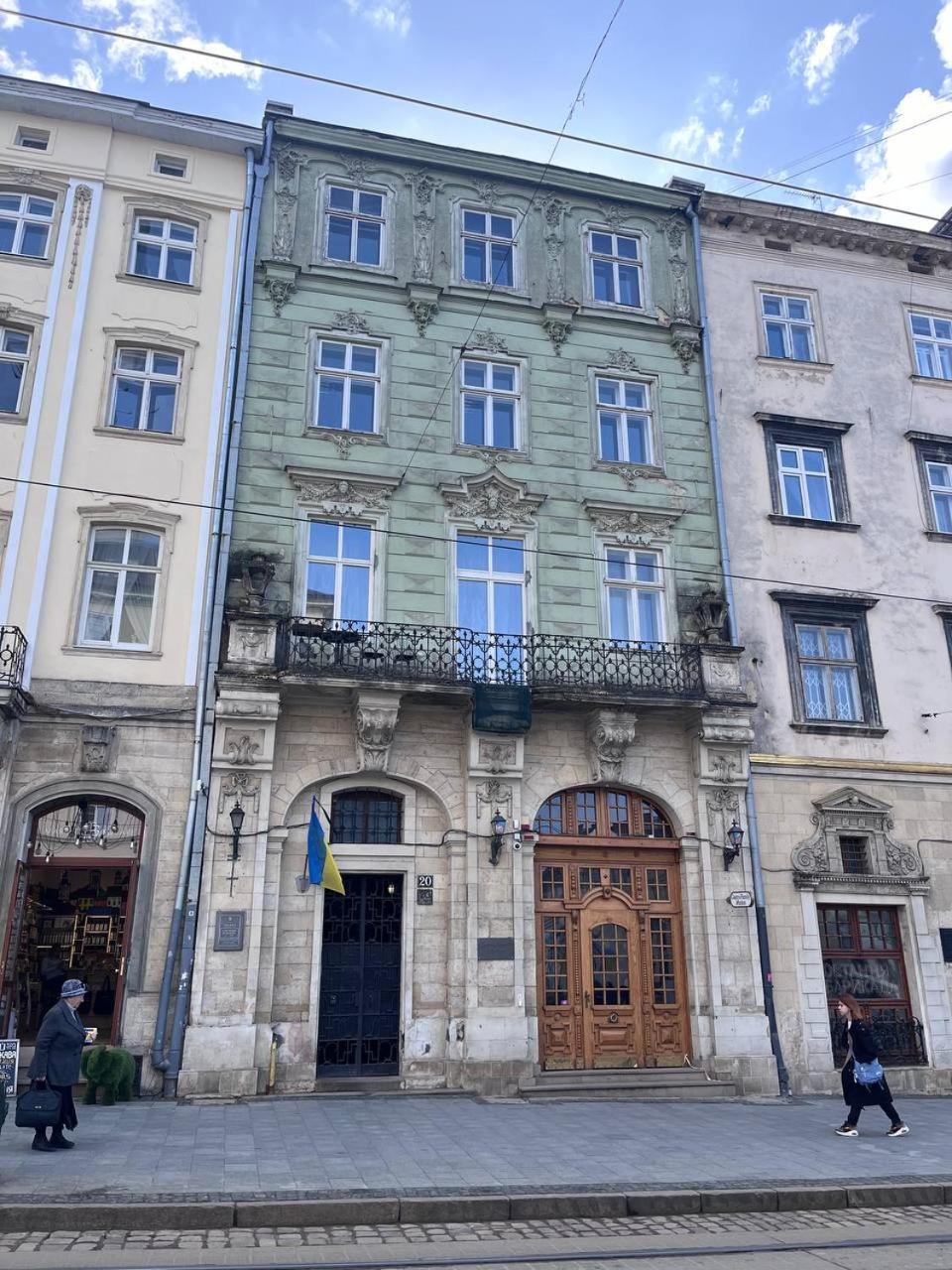 Апартаменти На Площі Ринок, 20 Liov Exterior foto
